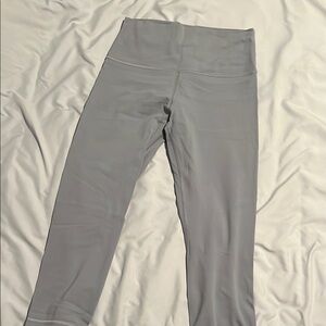 Lululemon cropped aligns